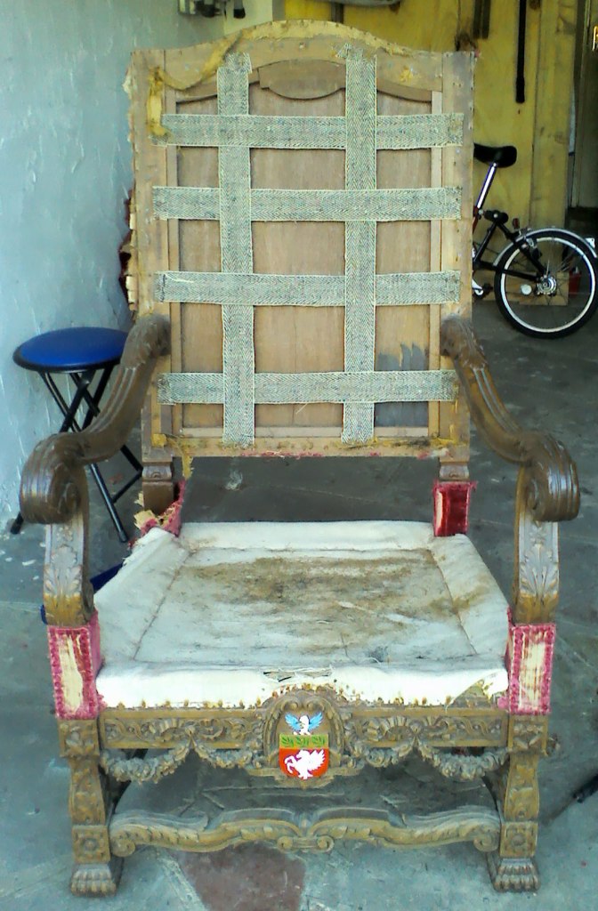 Photo: layers coming off the Throne