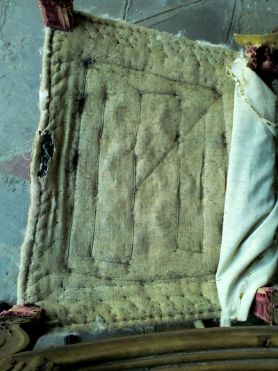 Photo: The Throne - stitched well underneath top fabric, calico and horsehair